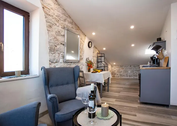 Διαμέρισμα Diamadi-old Town