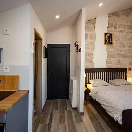 Apartamento Diamadi-old Town *
